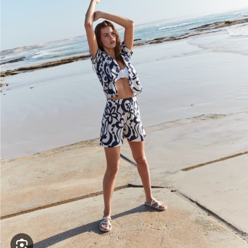 Boden Printed Beach Cardigan & Matching Shorts Linen Blend Navy White